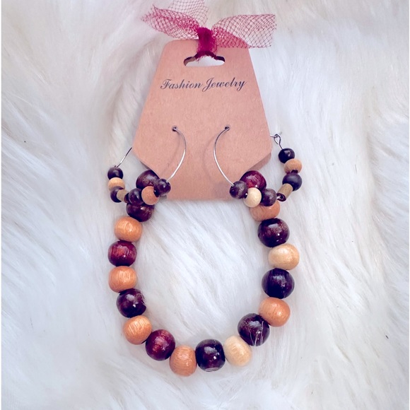 🆕♥️hOmEmAdE w/LÖVE= jEwLeRy🏹BoHeMiAn
»-» BeAdEd wOoDeN HoOpS+sTrEtChY bRaClEt - Picture 1 of 14